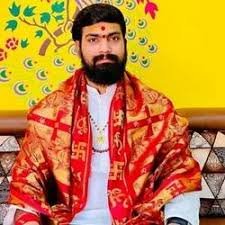 Pandit PN Rao Shastri – Best Astrologer and Palmist in Hyderabad, at his Jyothishyalayam in Kukatpally